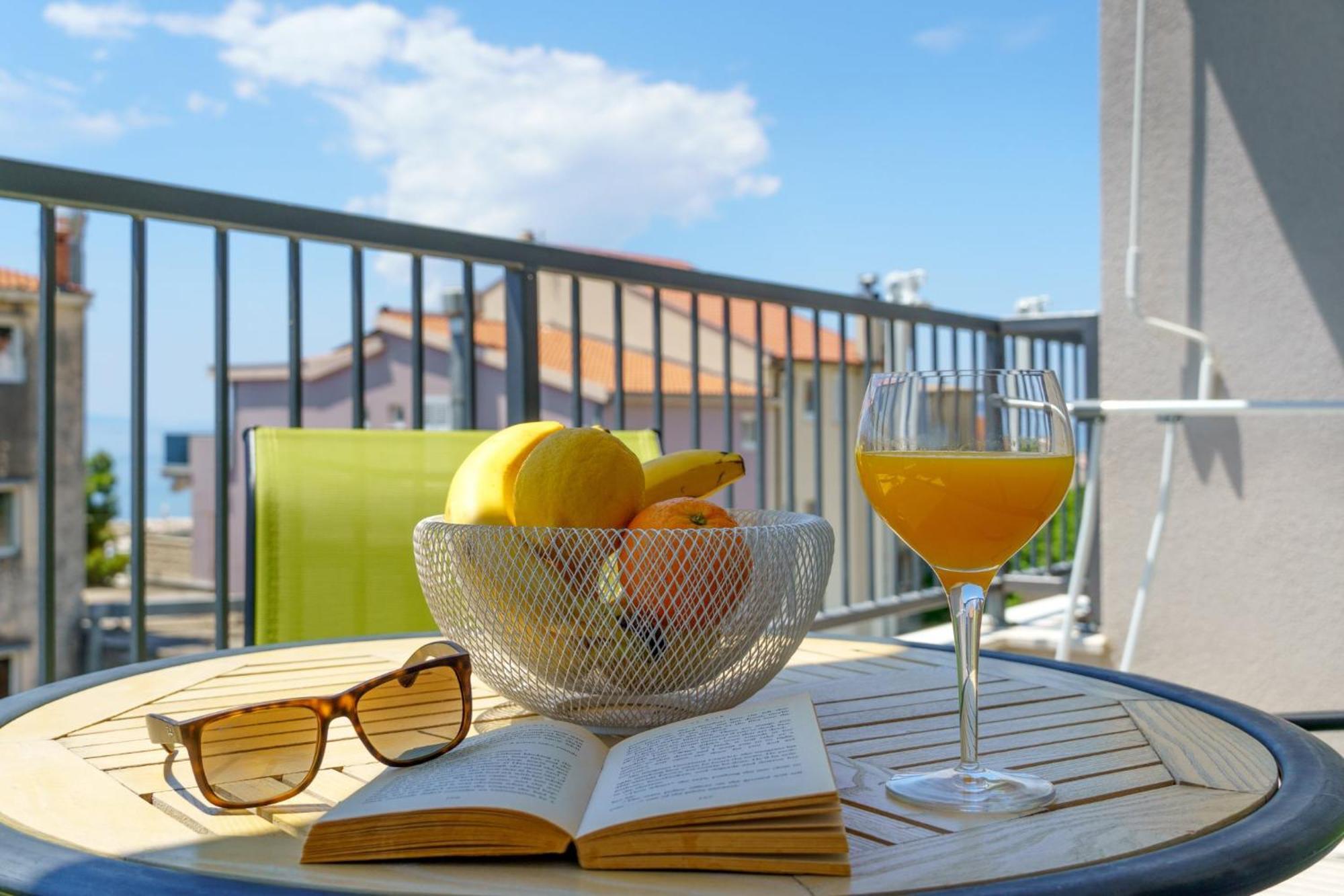 Emilia Lofts Aparthotel Tučepi Buitenkant foto