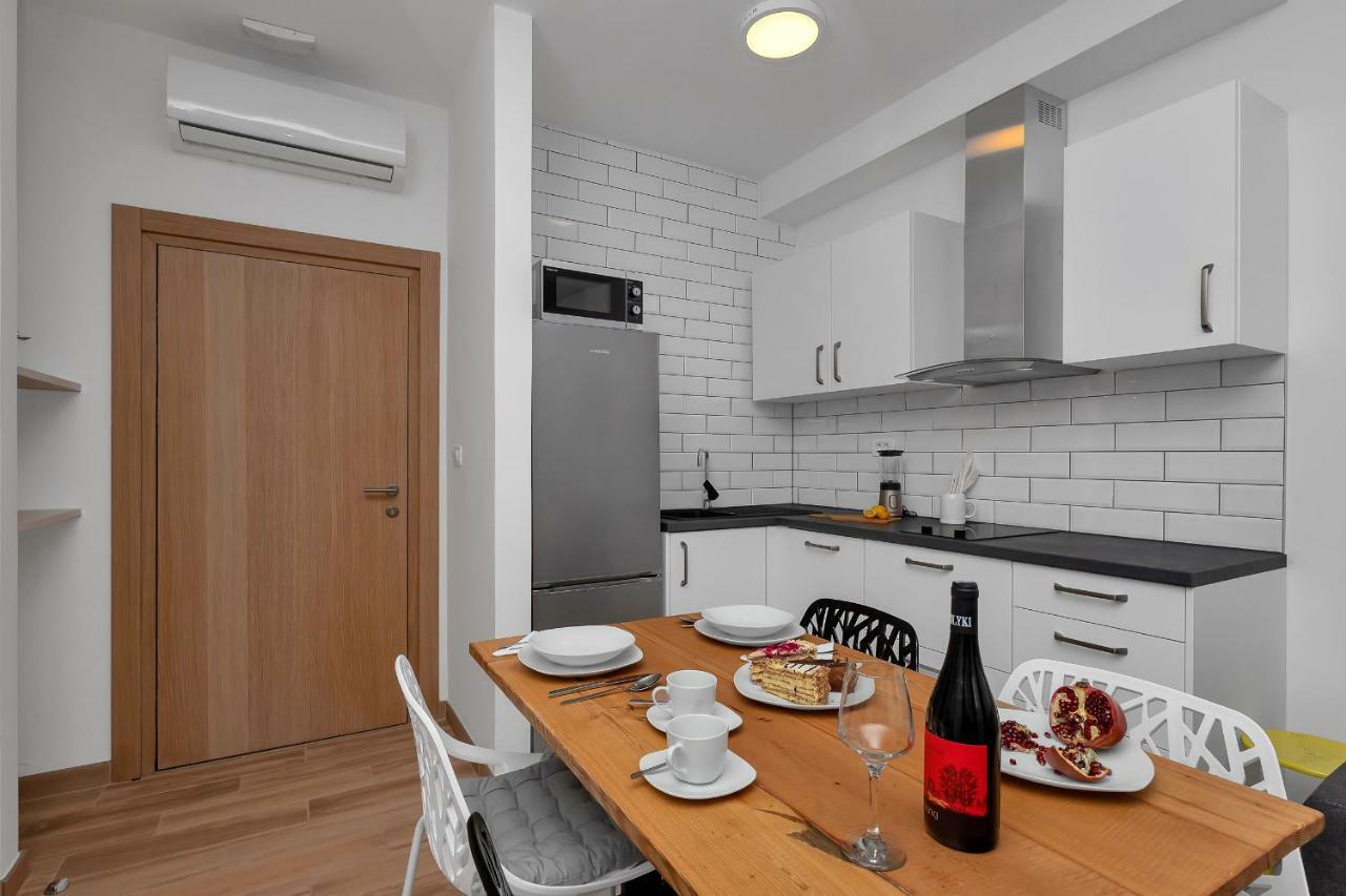 Emilia Lofts Aparthotel Tučepi Buitenkant foto