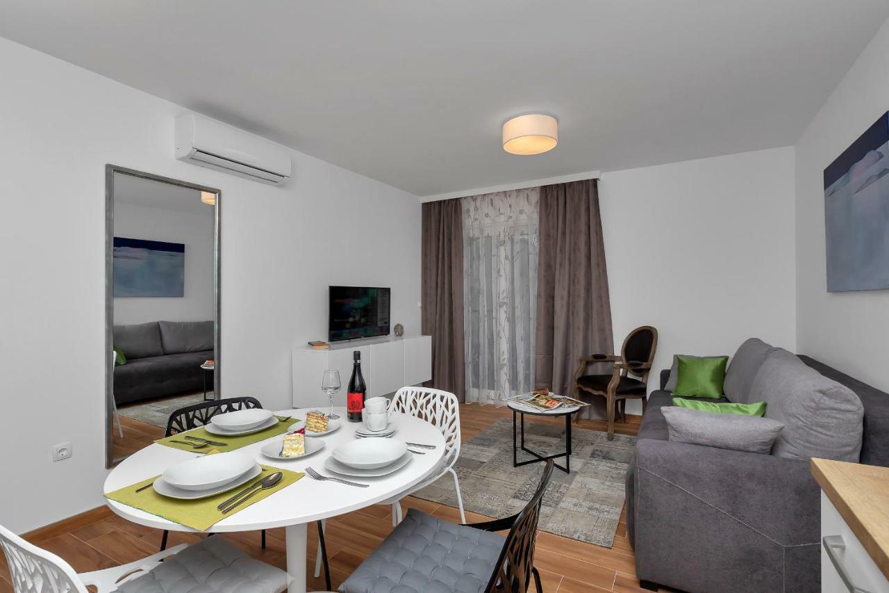 Emilia Lofts Aparthotel Tučepi Buitenkant foto