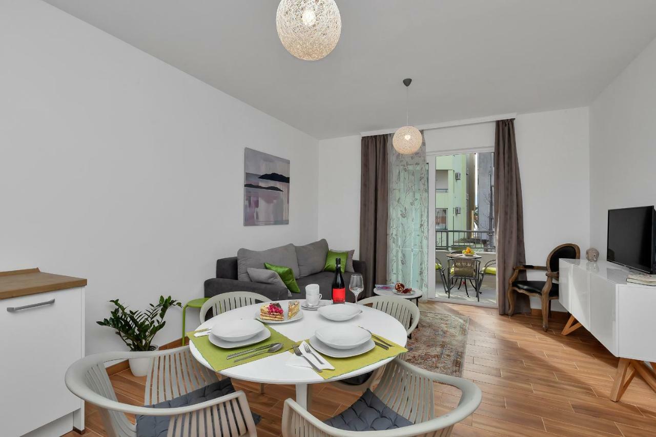 Emilia Lofts Aparthotel Tučepi Buitenkant foto