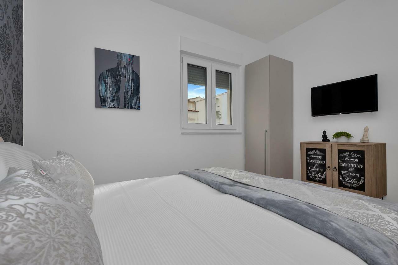 Emilia Lofts Aparthotel Tučepi Buitenkant foto