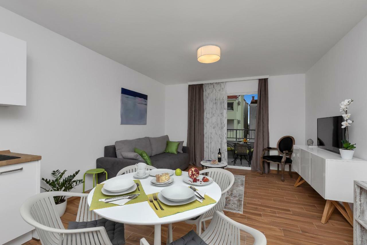 Emilia Lofts Aparthotel Tučepi Buitenkant foto