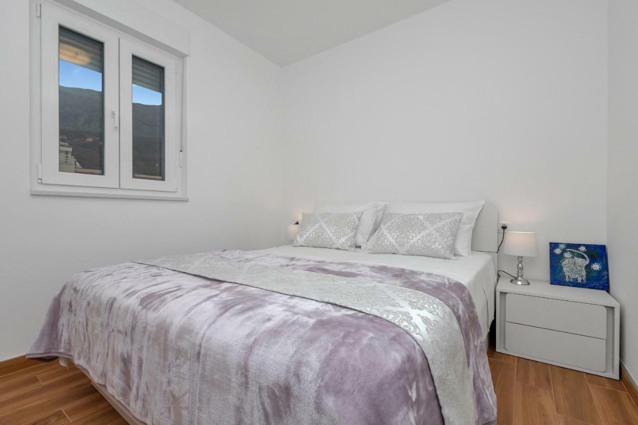 Emilia Lofts Aparthotel Tučepi Buitenkant foto