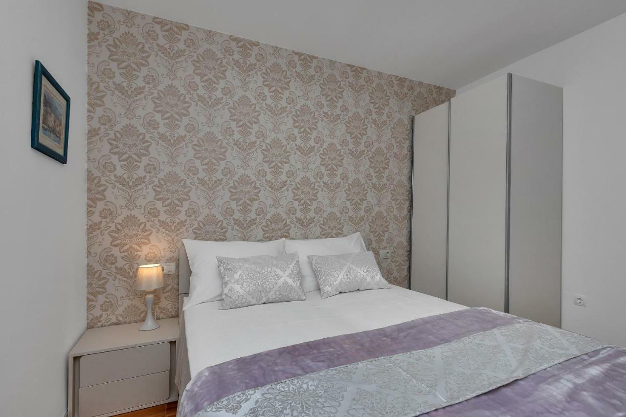 Emilia Lofts Aparthotel Tučepi Buitenkant foto