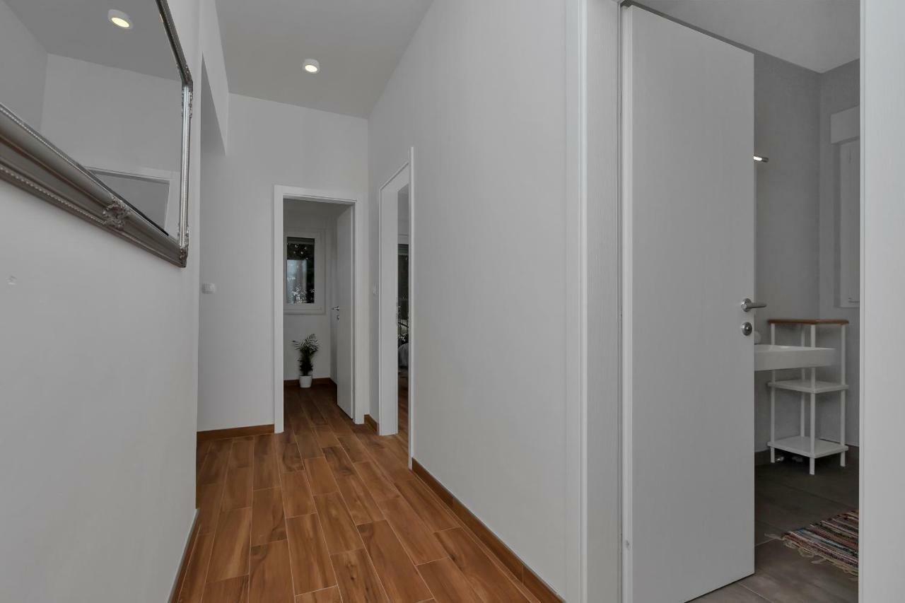 Emilia Lofts Aparthotel Tučepi Buitenkant foto