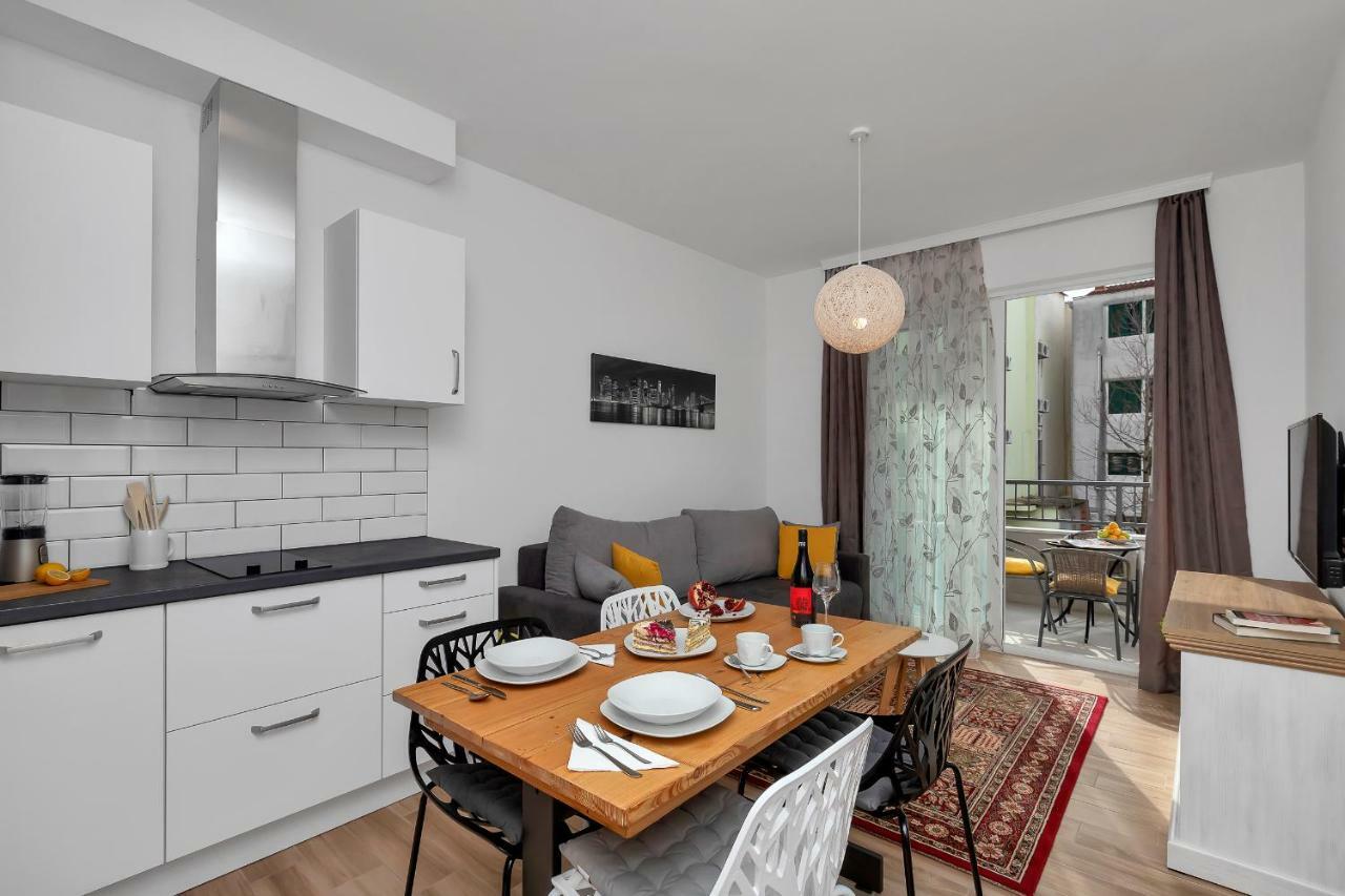 Emilia Lofts Aparthotel Tučepi Buitenkant foto