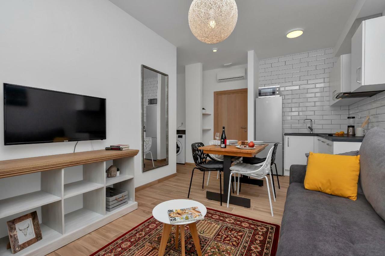 Emilia Lofts Aparthotel Tučepi Buitenkant foto