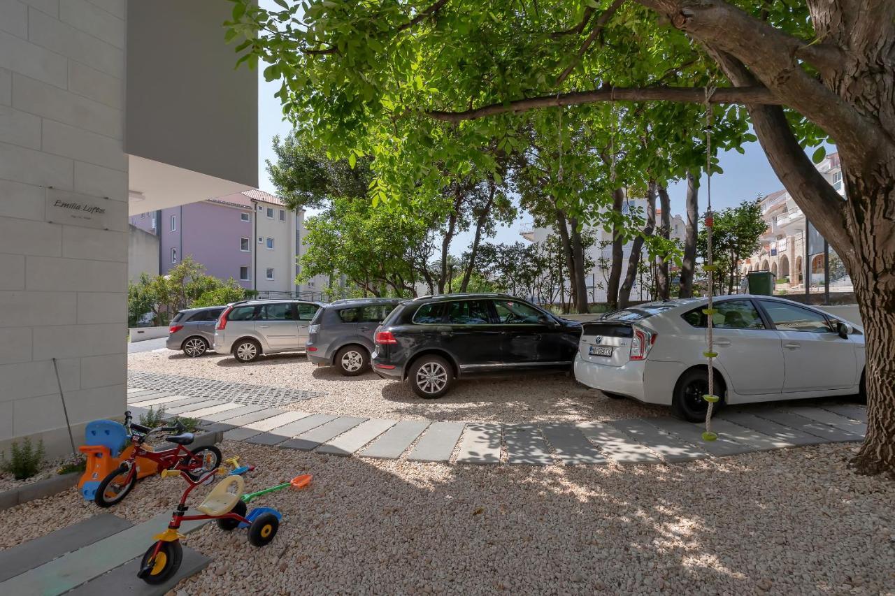 Emilia Lofts Aparthotel Tučepi Buitenkant foto